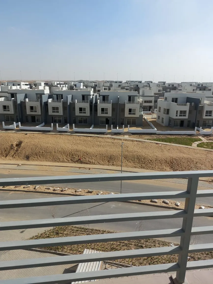  للبيع في هايد بارك في  بمساحة 0 م² تتكون من 0 غرف