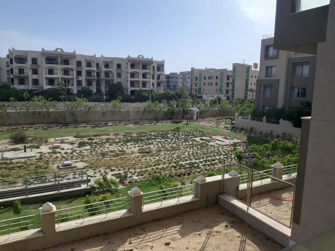 شقة للبيع في ذا فيلدج جيت في القاهرة الجديدة بمساحة 0 م² تتكون من 2 غرف