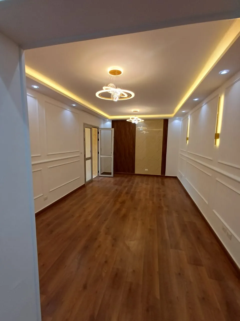 للبيع في مدينتي في بمساحة 0 م² تتكون من 0 غرف