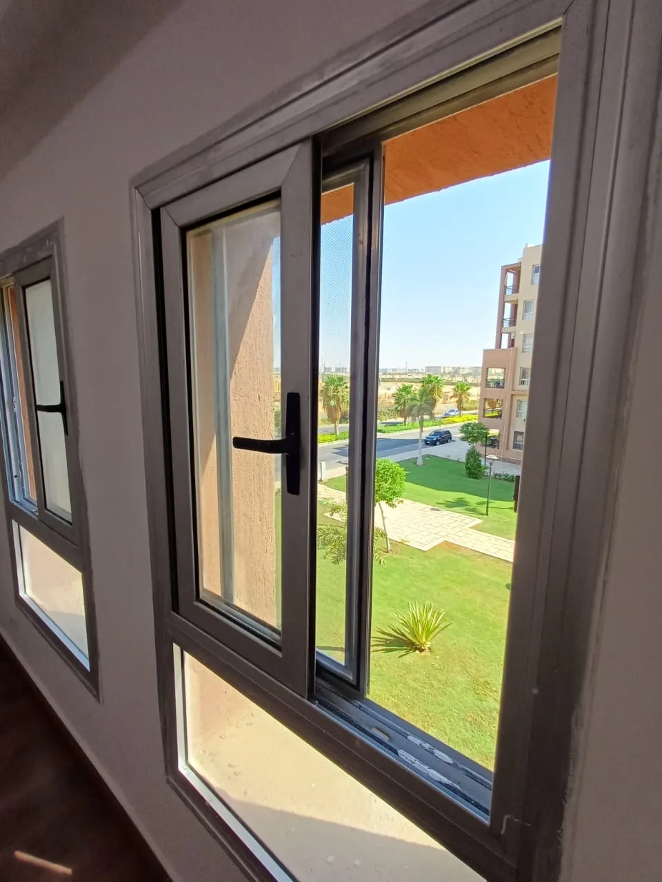 للبيع في مدينتي في بمساحة 0 م² تتكون من 0 غرف