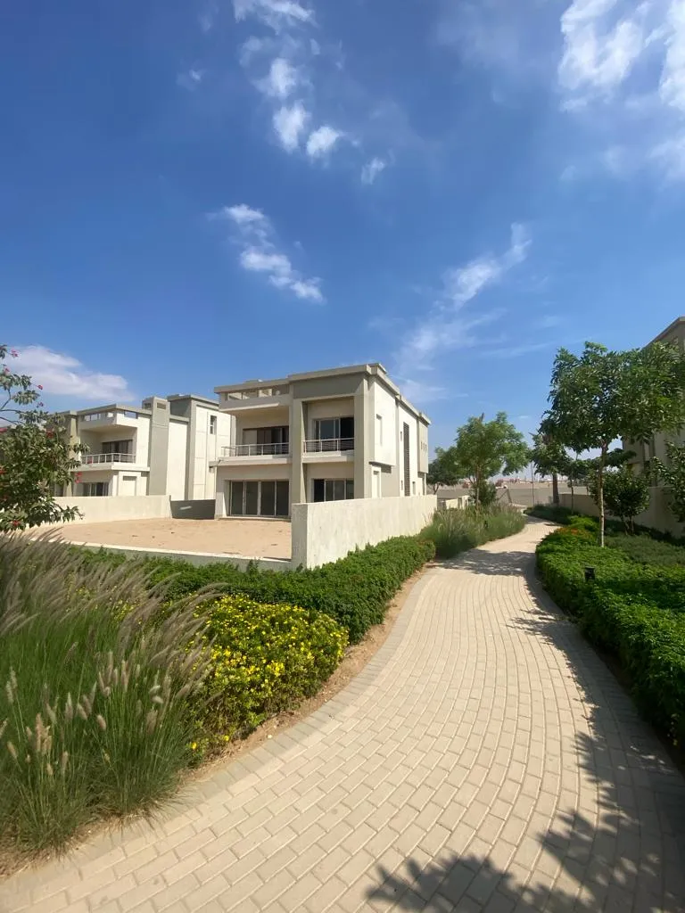  للبيع في كايرو فستيفال سيتي في  بمساحة 0 م² تتكون من 0 غرف