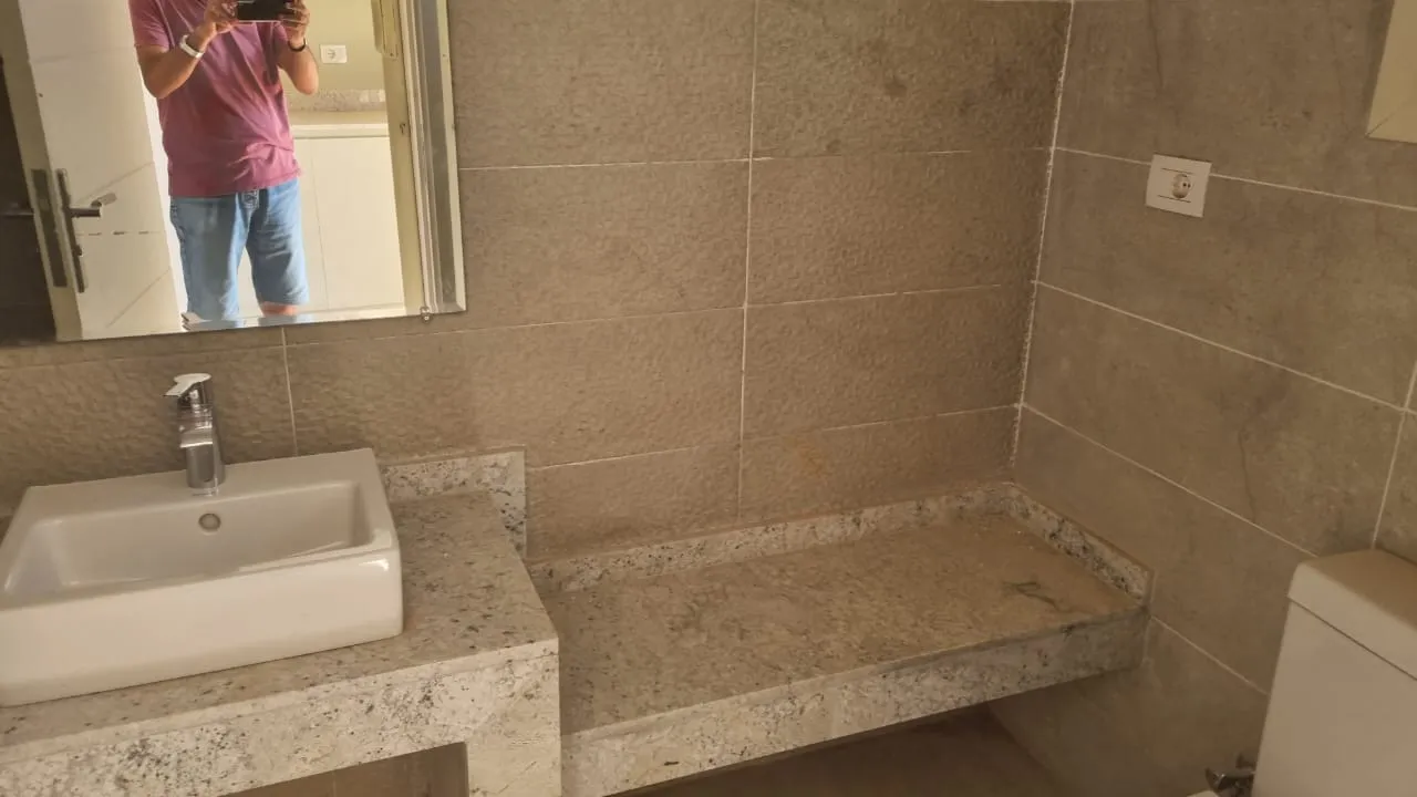 كابينة للبيع في هاسيندا باي في سيدي عبد الرحمن بمساحة 0 م² تتكون من 1 غرف