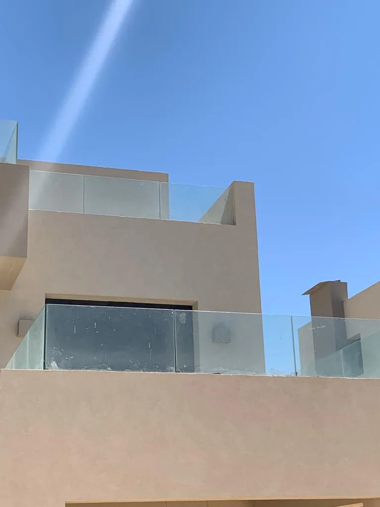 شاليه للبيع في هاسيندا وايت في سيدي عبد الرحمن بمساحة 0 م² تتكون من 3 غرف