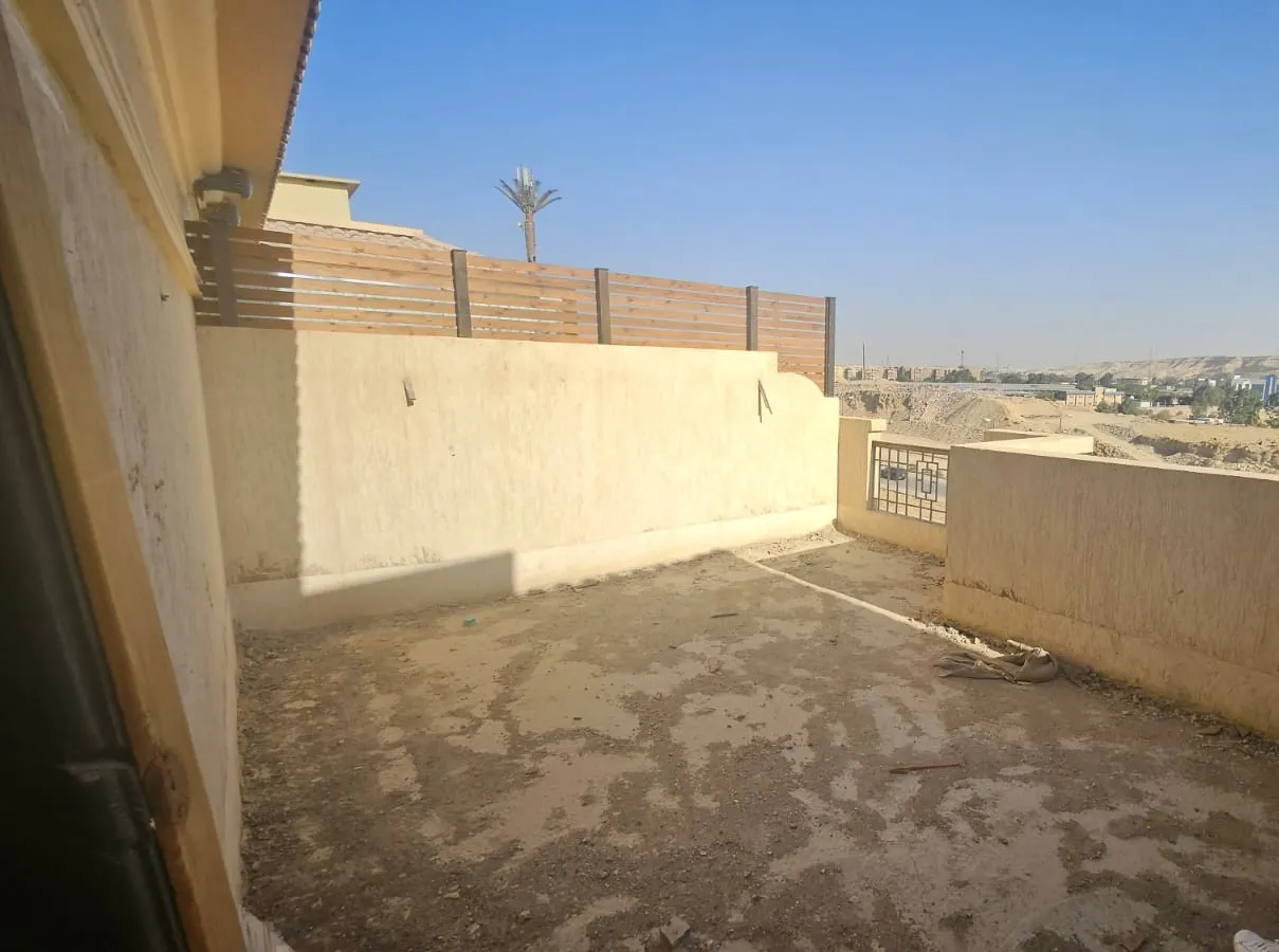 للبيع في ستون ريزيدنس في بمساحة 0 م² تتكون من 0 غرف