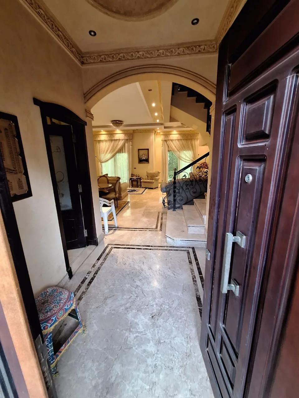 توين هاوس للبيع في Iمون فالي في المستثمرين الجنوبية بمساحة 250 م² تتكون من 3 غرف