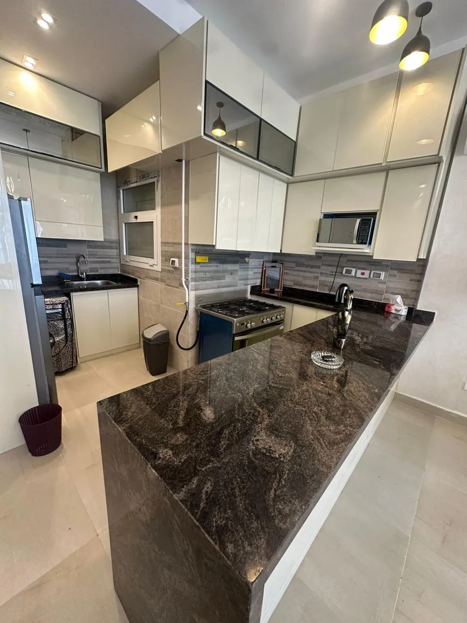 شاليه للبيع في مزارين في العلمين بمساحة 167 م² تتكون من 3 غرف