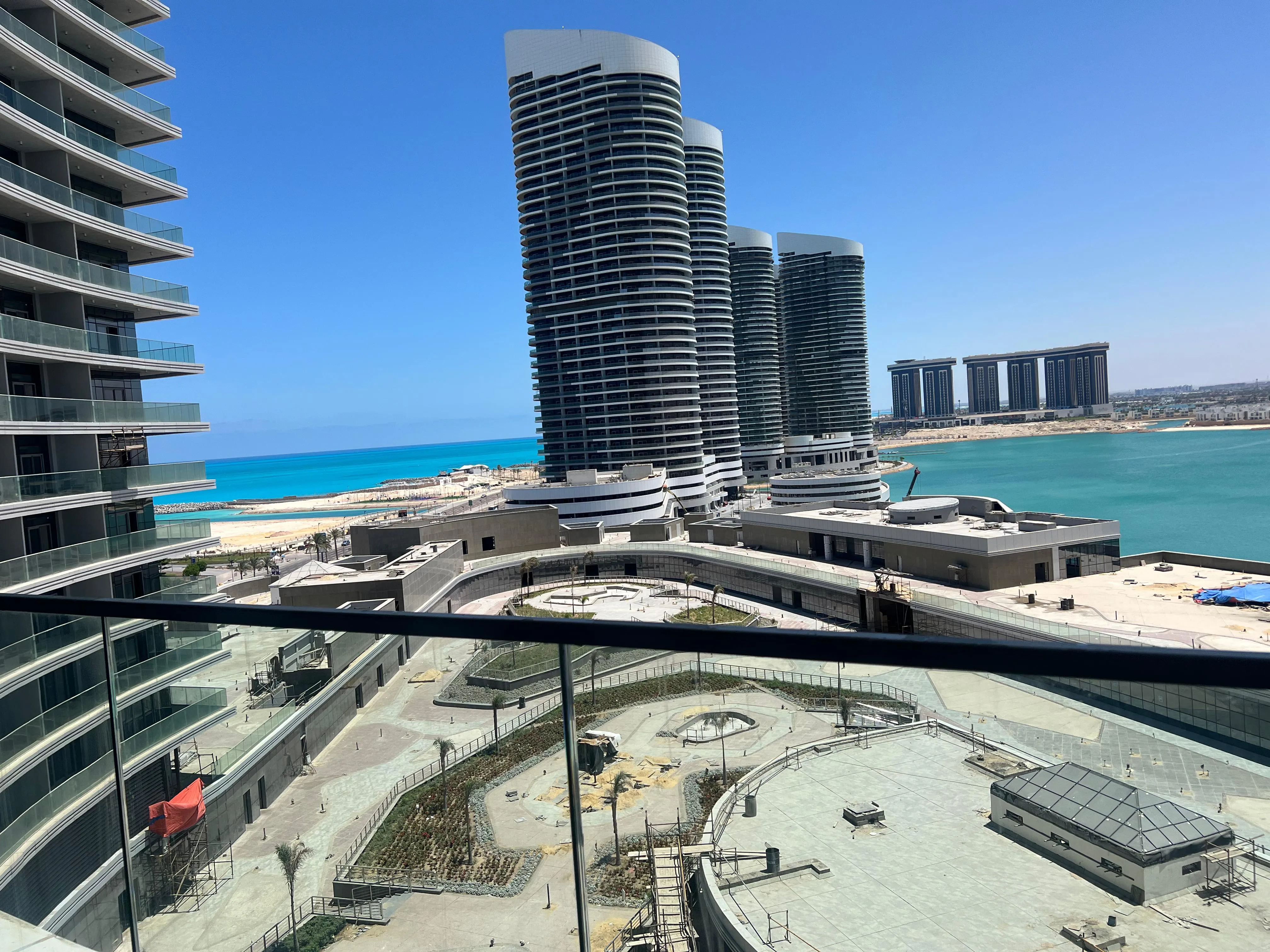 شقة للبيع في ذا جيت- العلمين الجديدة في العلمين بمساحة 100 م² تتكون من 1 غرف