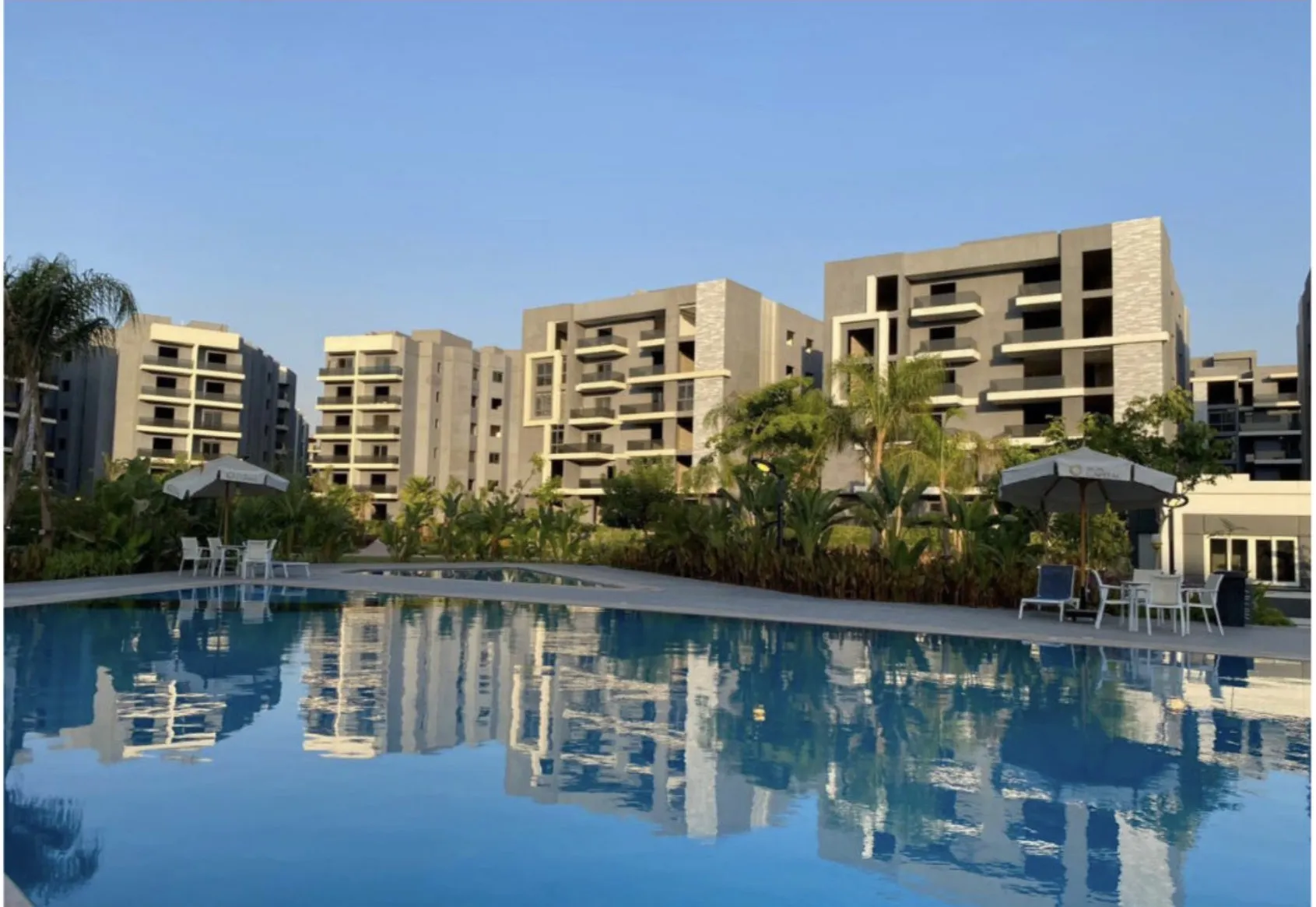 Apartment for sale in Sun Capital in October Gardens of 120 m² with 2 bedrooms