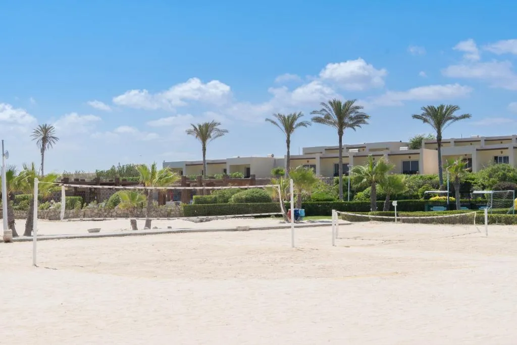 تاون هاوس للبيع في سيزر باي  في الساحل الشمالي بمساحة 182 م² تتكون من 4 غرف