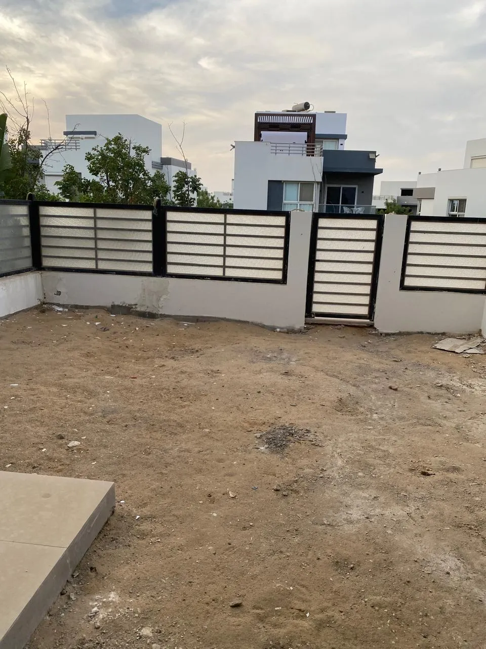 Townhouse for sale in Hyde Park in New Cairo of 247 m² with 5 bedrooms