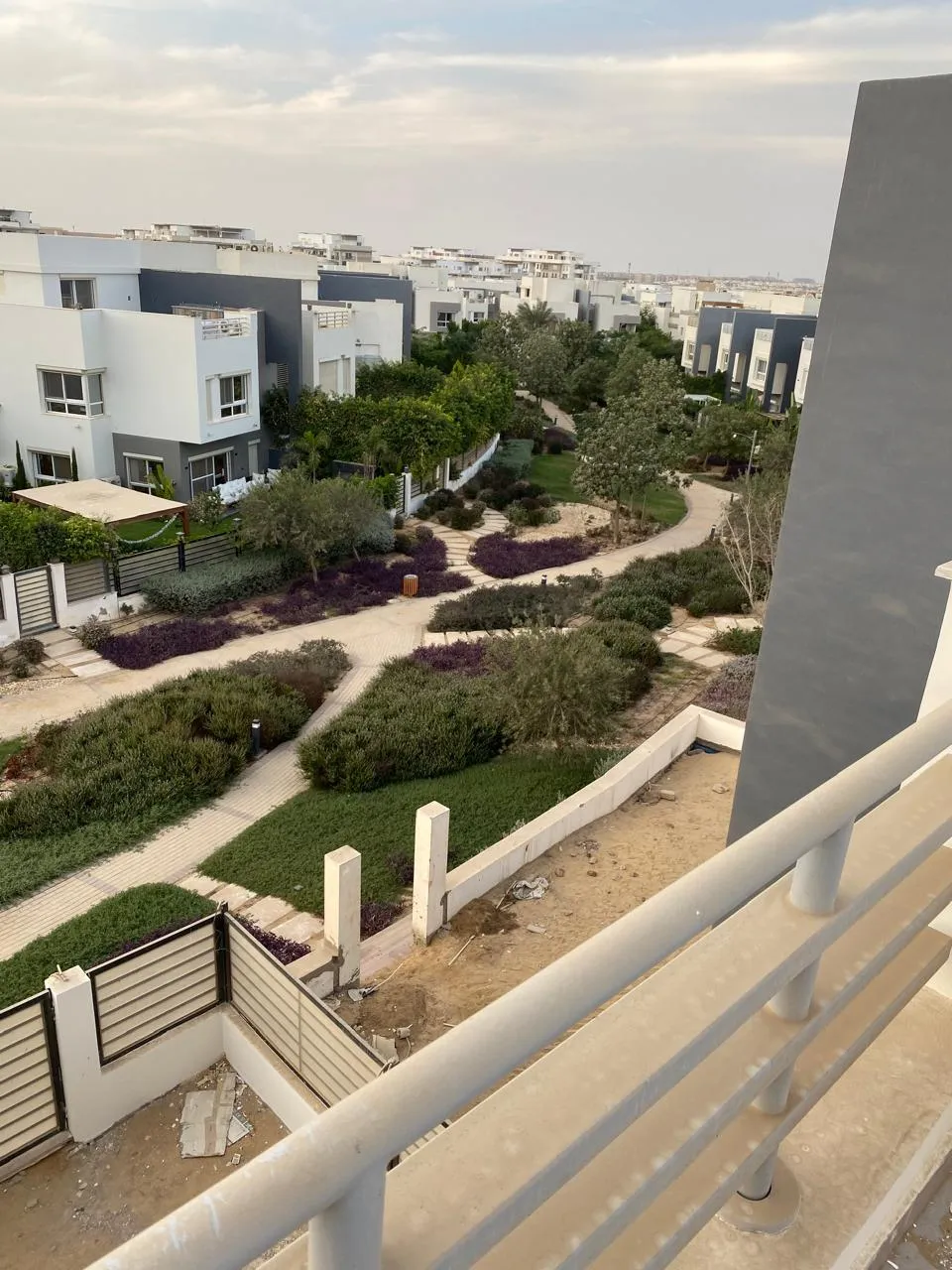 Townhouse for sale in Hyde Park in New Cairo of 247 m² with 5 bedrooms