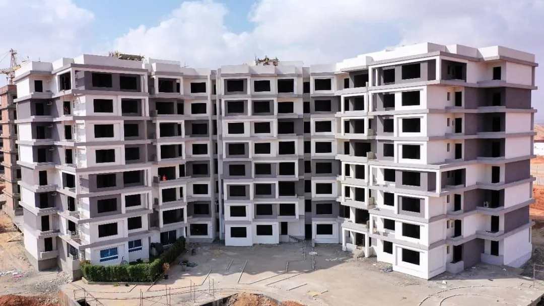 شقة للبيع في إنترادا في العاصمة الإدارية الجديدة بمساحة 164 م² تتكون من 3 غرف