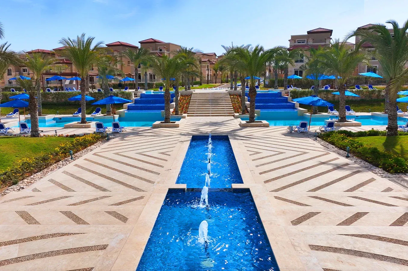 تاون هاوس للبيع في لا فيستا سيتي في العاصمة الإدارية الجديدة بمساحة 230 م² تتكون من 4 غرف