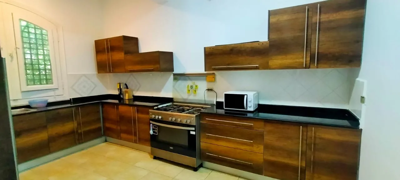 فيلا للبيع في مارينا العلمين في الساحل الشمالي بمساحة 420 م² تتكون من 7 غرف