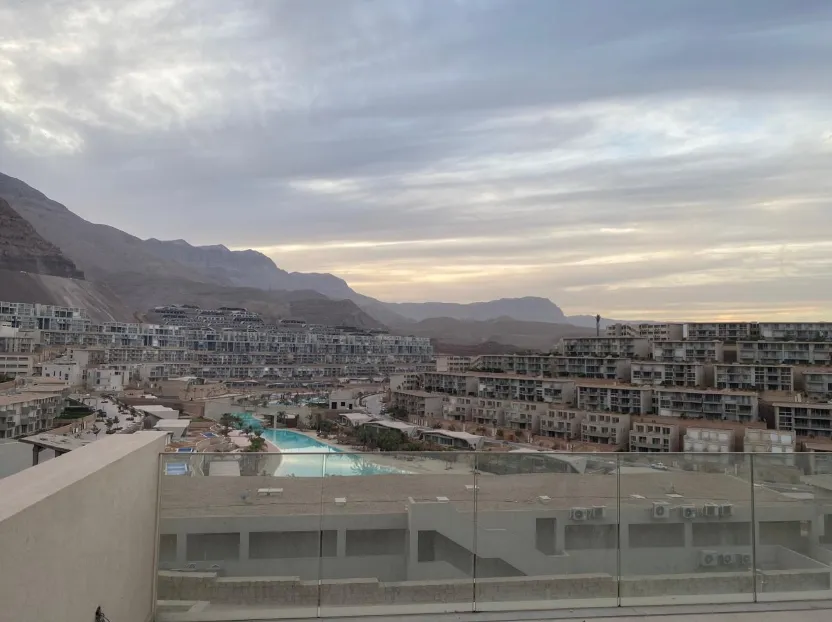 تاون هاوس للبيع في المونت الجلالة في العين السخنة بمساحة 175 م² تتكون من 4 غرف