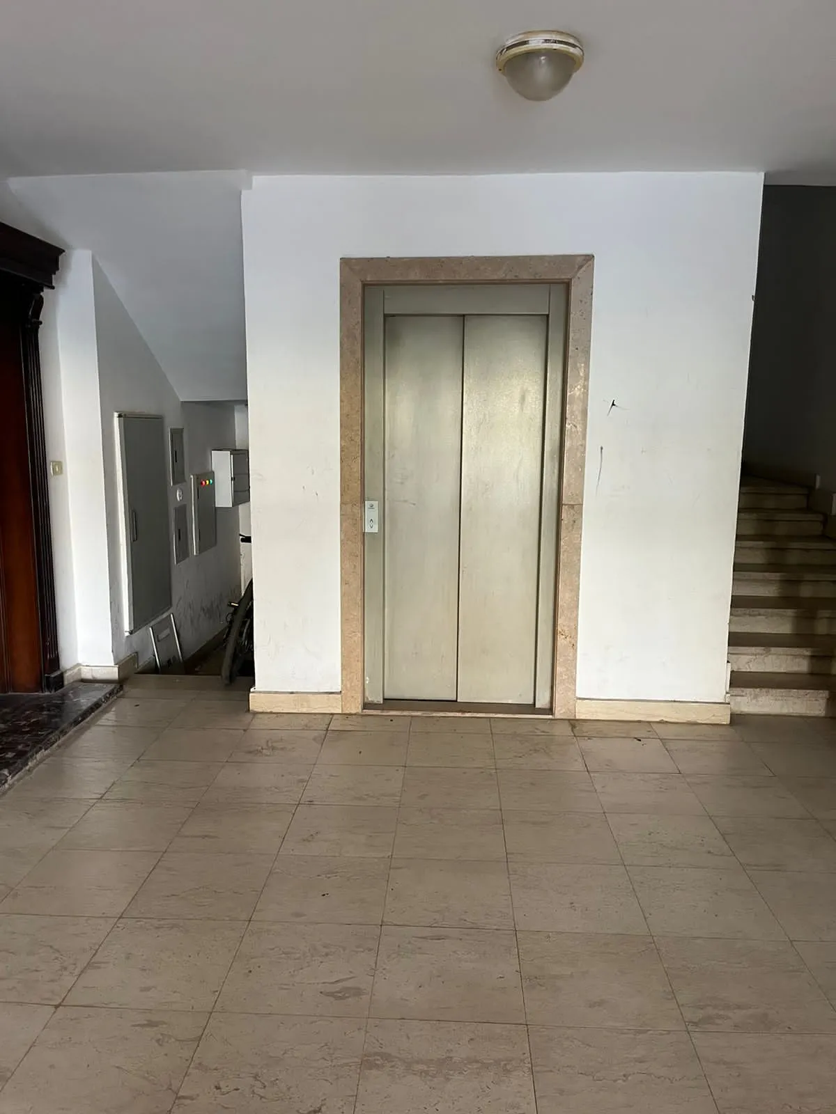 شقة للبيع في الرحاب  في القاهرة الجديدة بمساحة 248 م² تتكون من 4 غرف