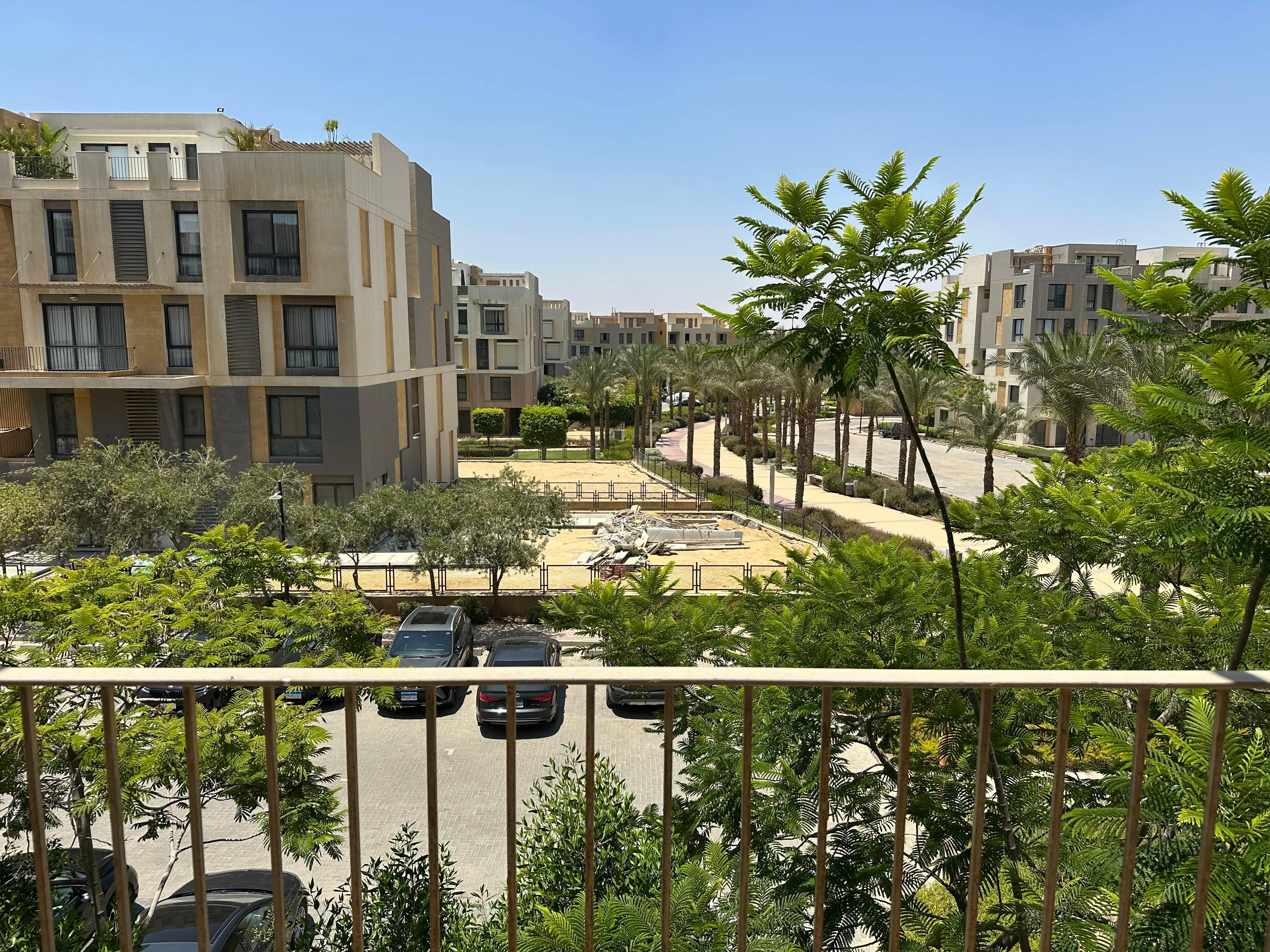 Duplex for sale in Eastown Residence in New Cairo of 287 m² with 4 bedrooms
