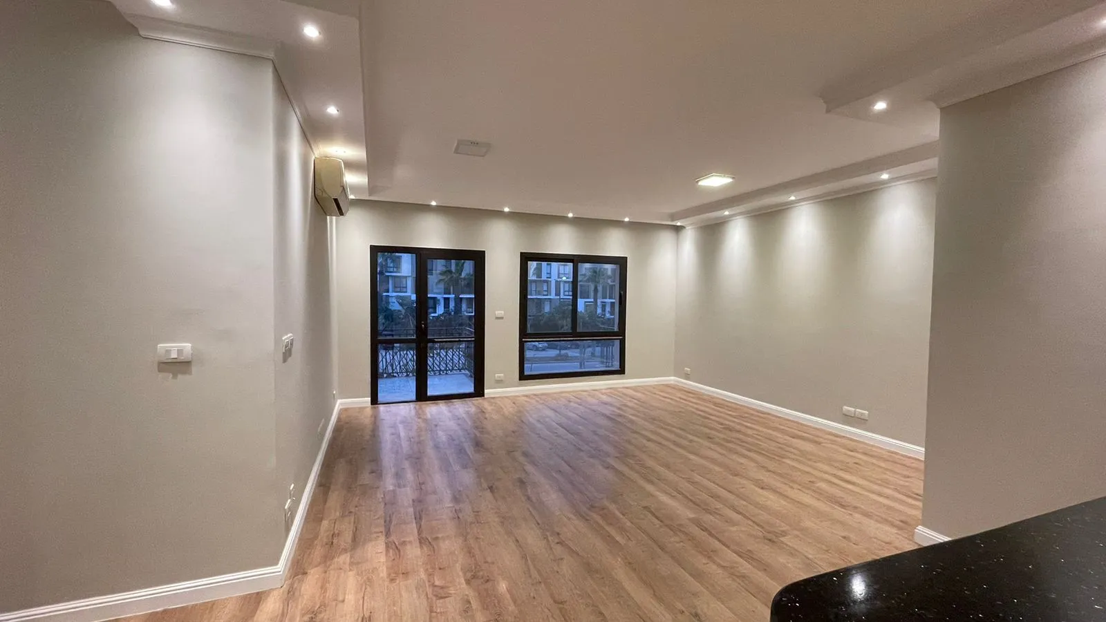 شقة للبيع في ذا كورت يارد في مدينة السادس من أكتوبر بمساحة 152 م² تتكون من 3 غرف