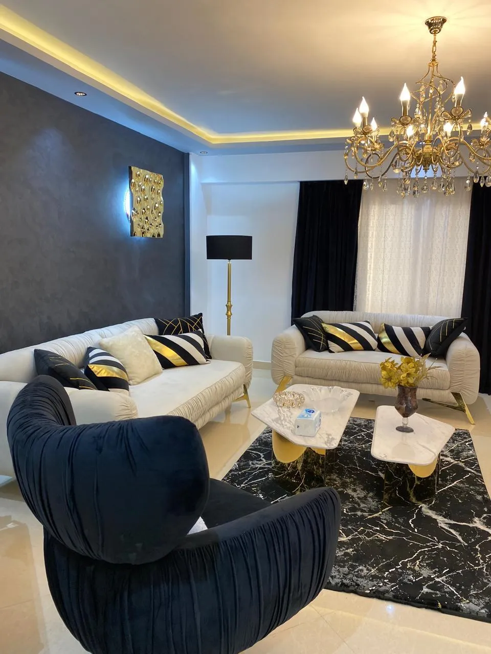 Apartment for sale in El Rehab  in New Cairo of 195 m² with 3 bedrooms