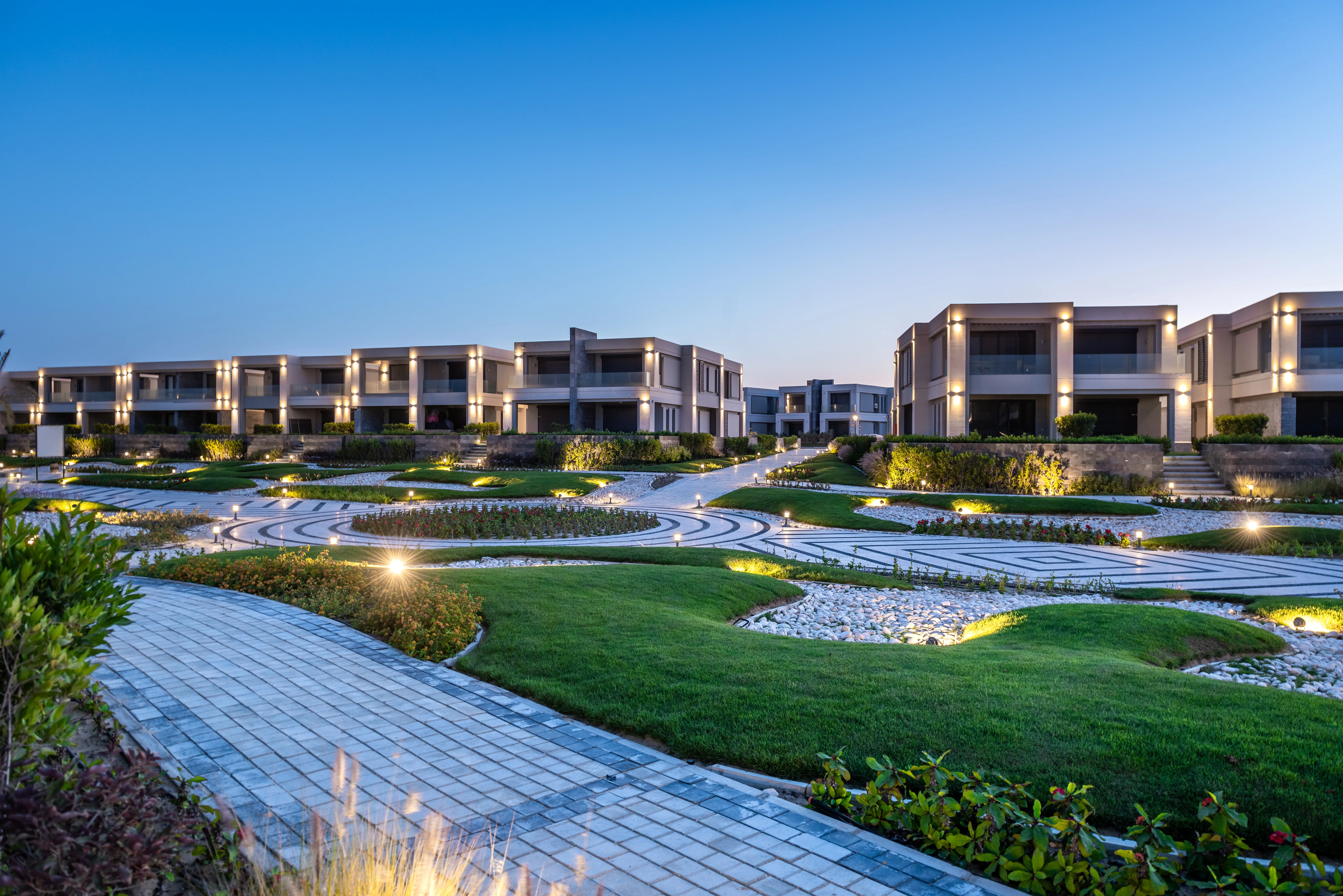 توين هاوس للبيع في لافيستا رأس الحكمة في رأس الحكمة بمساحة 220 م² تتكون من 4 غرف