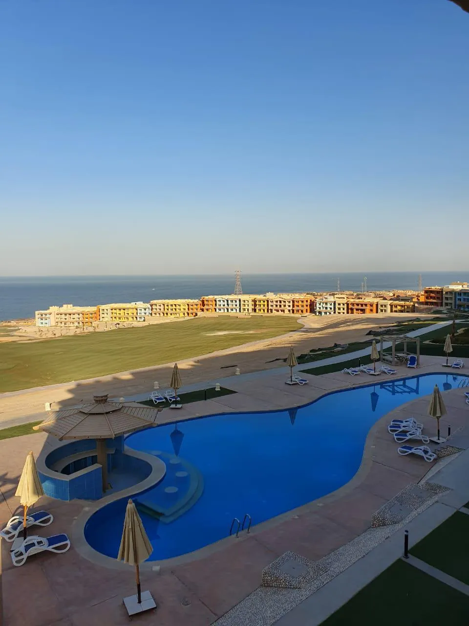 شاليه للبيع في بورتو السخنة في العين السخنة بمساحة 100 م² تتكون من 2 غرف