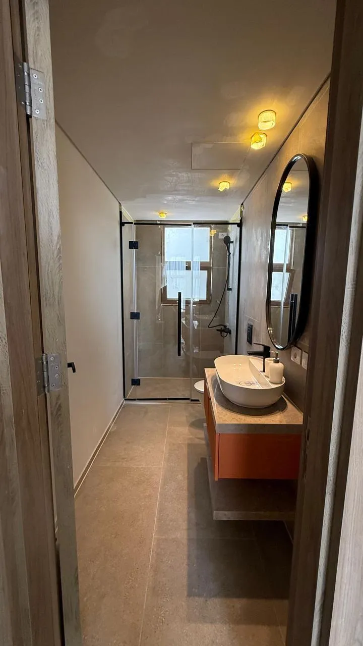  للبيع في ذا ميد الساحل الشمالي في  بمساحة 0 م² تتكون من 0 غرف