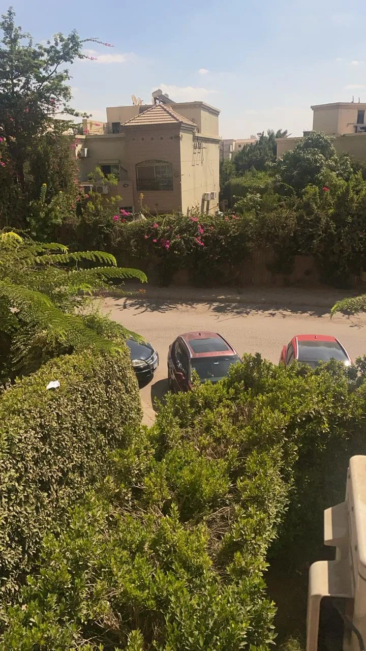 Apartment for sale in Ashgar City in October Gardens of 160 m² with 3 bedrooms