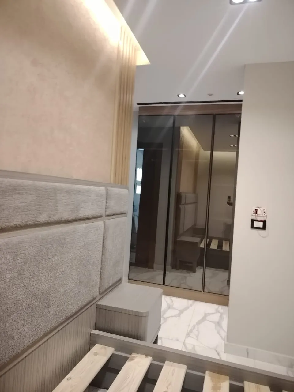 شقة للبيع في جايد في القاهرة الجديدة بمساحة 210 م² تتكون من 4 غرف