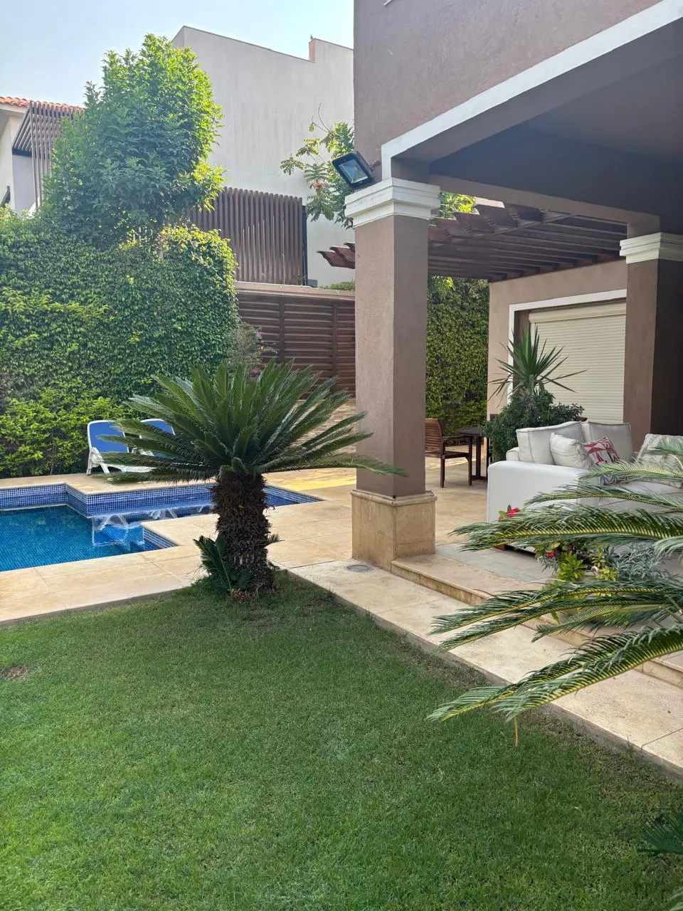 Villa for sale in Seasons Residence in New Cairo of 360 m² with 3 bedrooms