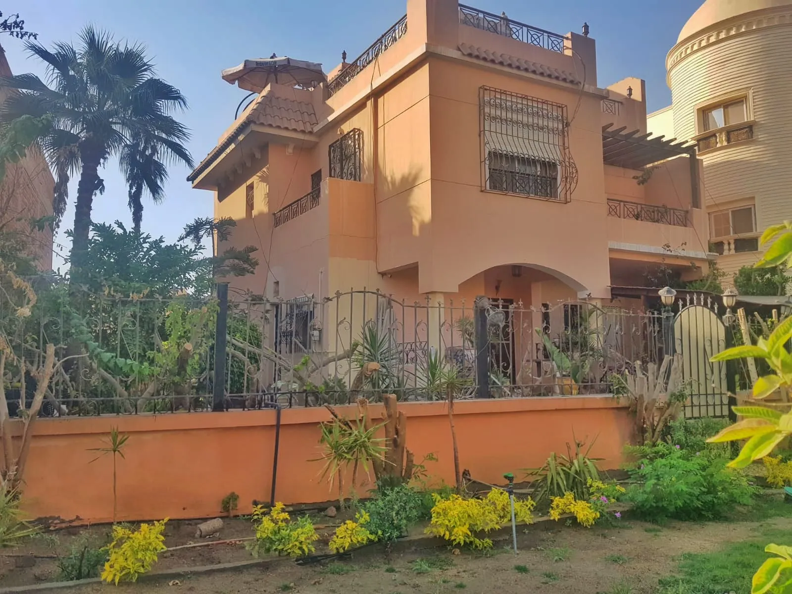 Townhouse for sale in Dream Land in 6th of October City of 533 m² with 7 bedrooms