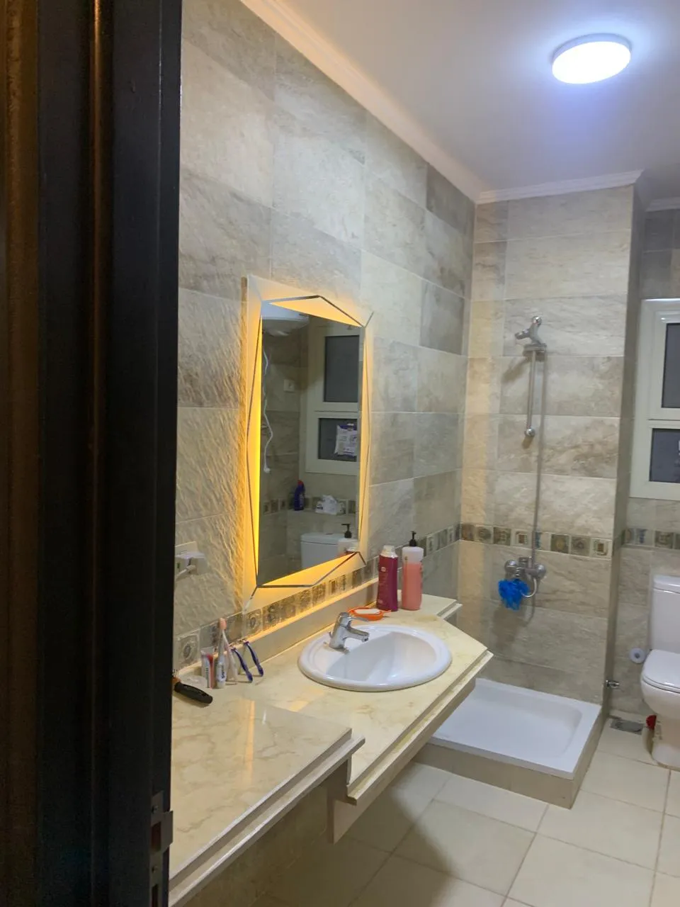  للبيع في تلال السخنة في  بمساحة 0 م² تتكون من 0 غرف