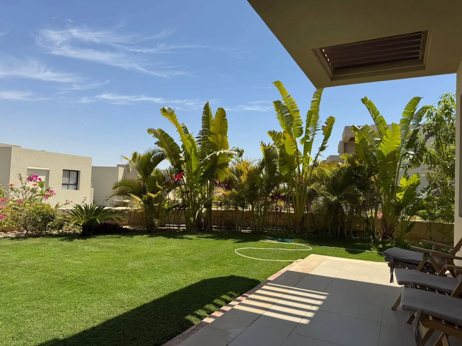  للبيع في أزها في  بمساحة 0 م² تتكون من 0 غرف