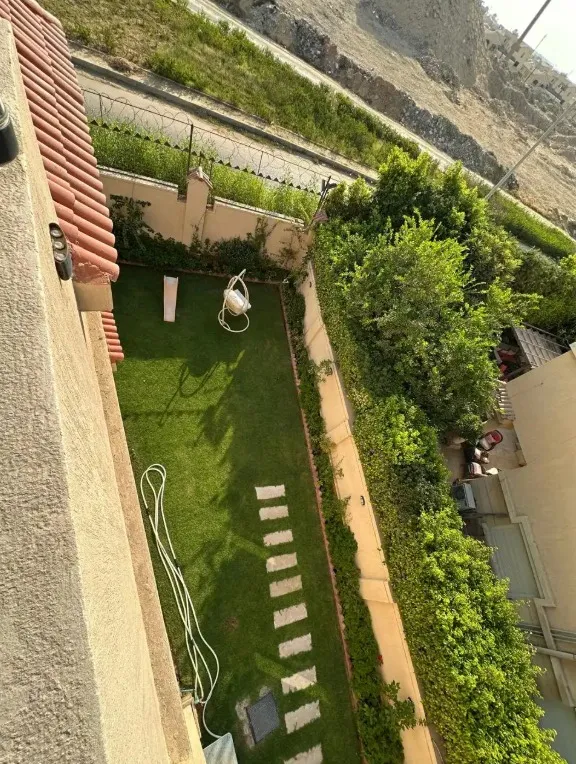 Townhouse for sale in Grand Residence in New Cairo of 282 m² with 4 bedrooms