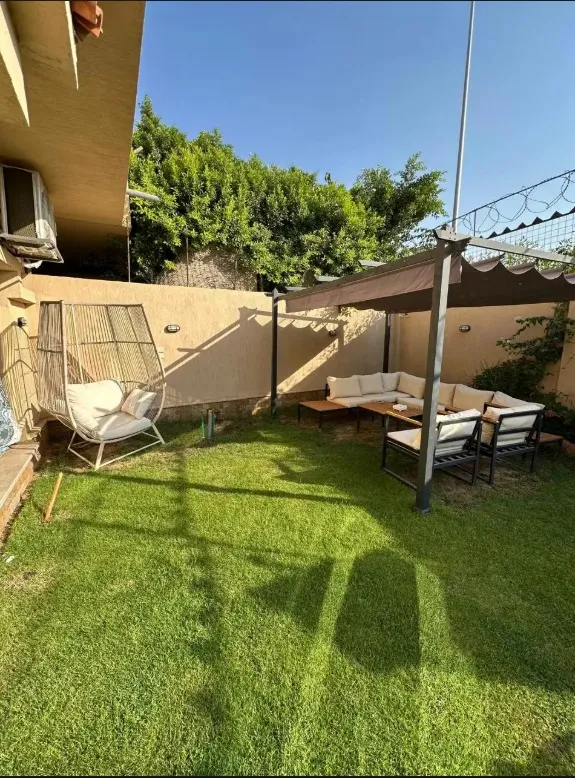 Townhouse for sale in Grand Residence in New Cairo of 282 m² with 4 bedrooms