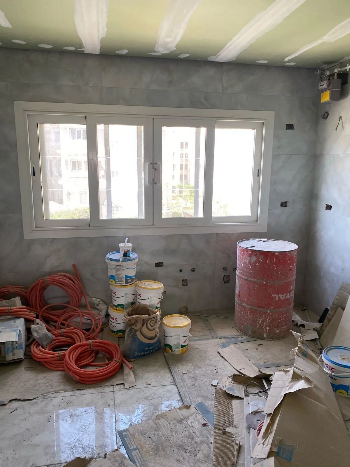 شقة للبيع في ماونتن فيو هايد بارك في القاهرة الجديدة بمساحة 215 م² تتكون من 4 غرف