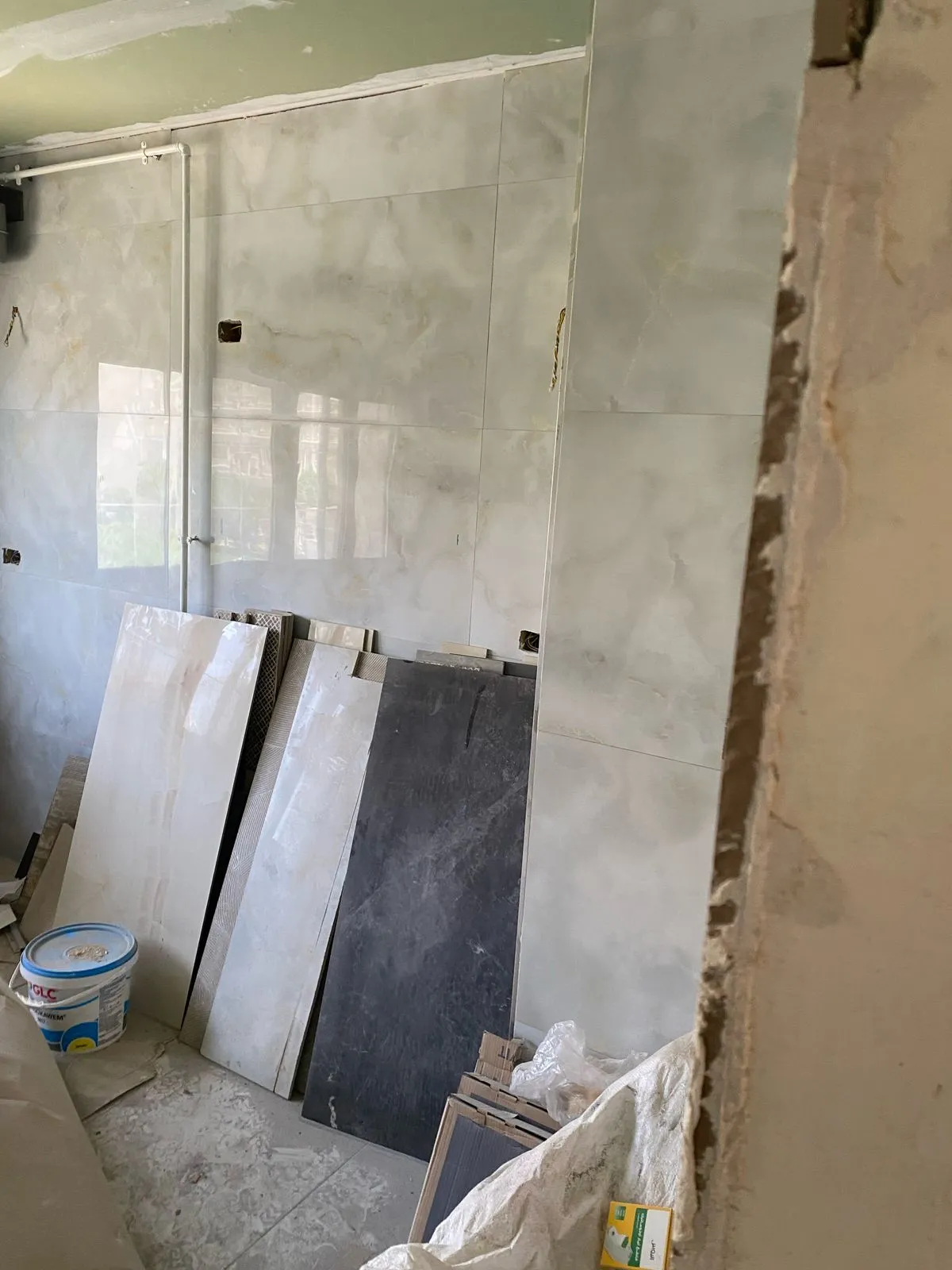 شقة للبيع في ماونتن فيو هايد بارك في القاهرة الجديدة بمساحة 215 م² تتكون من 4 غرف