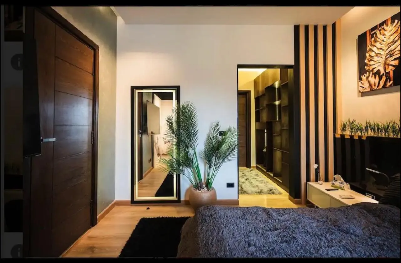 Duplex for sale in Ninety Avenue in North Investors of 265 m² with 2 bedrooms