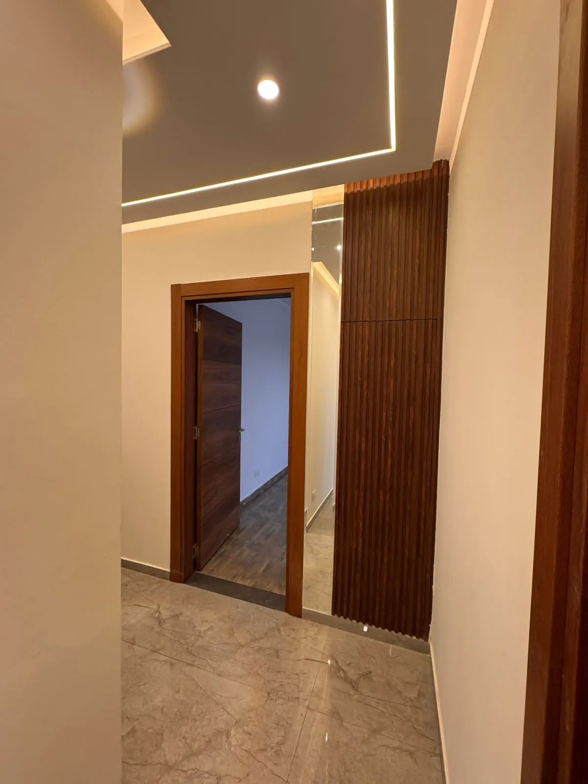 شقة للبيع في هايد بارك في القاهرة الجديدة بمساحة 205 م² تتكون من 3 غرف