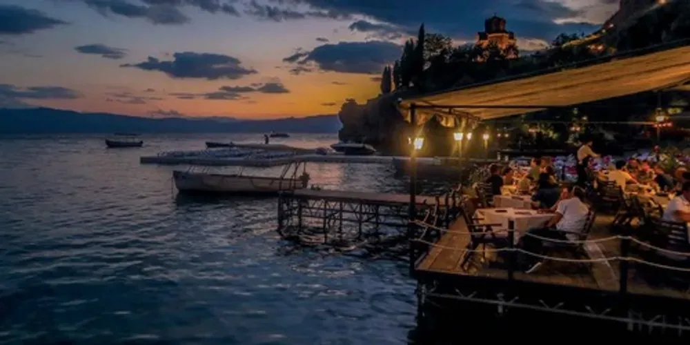 شقة للبيع في اليفا ماونتن فيو مدينه المستقبل في مدينة المستقبل بمساحة 130 م² تتكون من 2 غرف