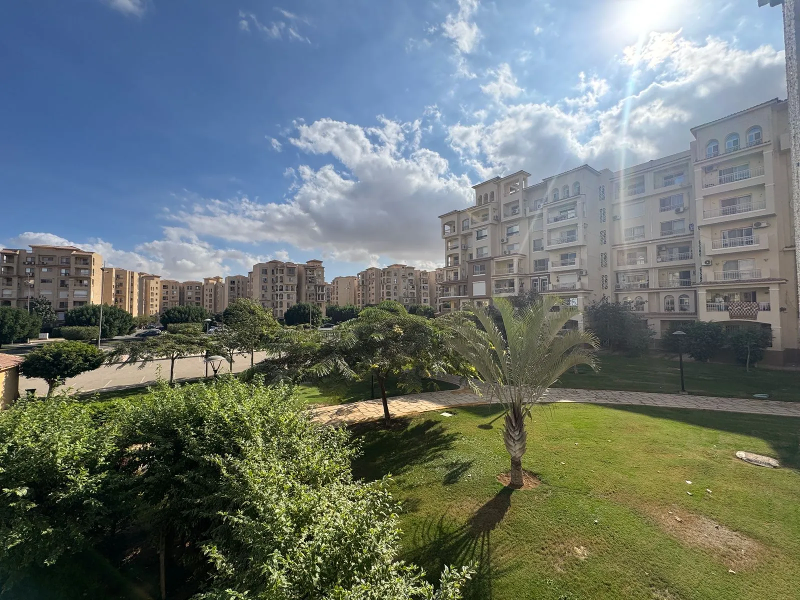 شقة للبيع في مدينتي في مدينتي بمساحة 175 م² تتكون من 3 غرف