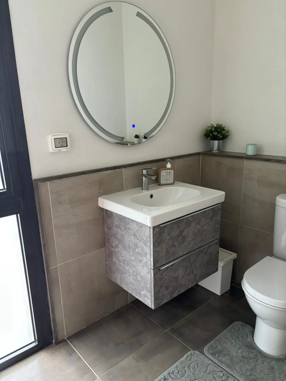  للبيع في البروج في  بمساحة 0 م² تتكون من 0 غرف