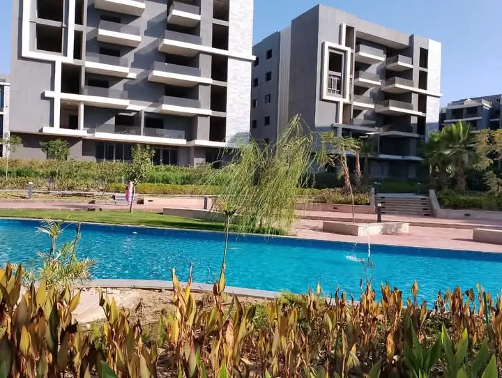 Apartment for sale in Sun Capital in October Gardens of 75 m² with 2 bedrooms