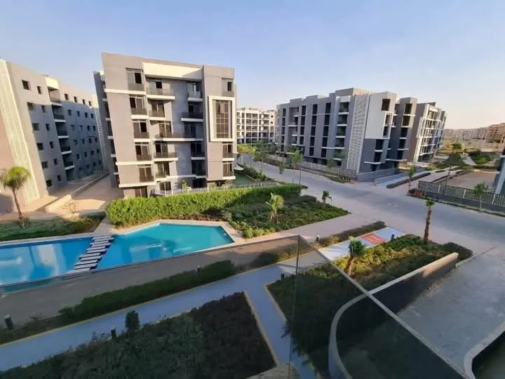 Apartment for sale in Sun Capital in October Gardens of 75 m² with 2 bedrooms