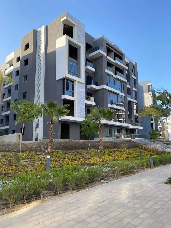 Apartment for sale in Sun Capital in October Gardens of 75 m² with 2 bedrooms