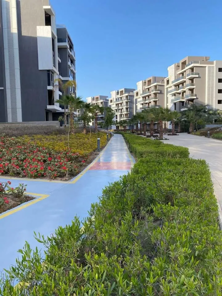 Apartment for sale in Sun Capital in October Gardens of 75 m² with 2 bedrooms