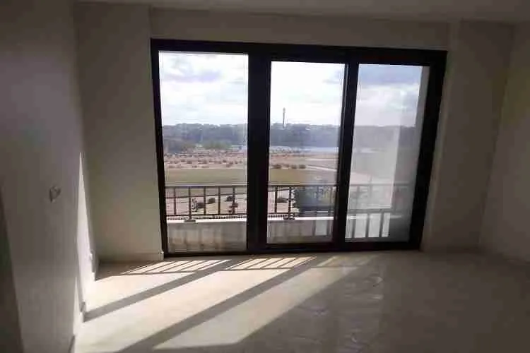 للبيع في مراسي في بمساحة 0 م² تتكون من 0 غرف