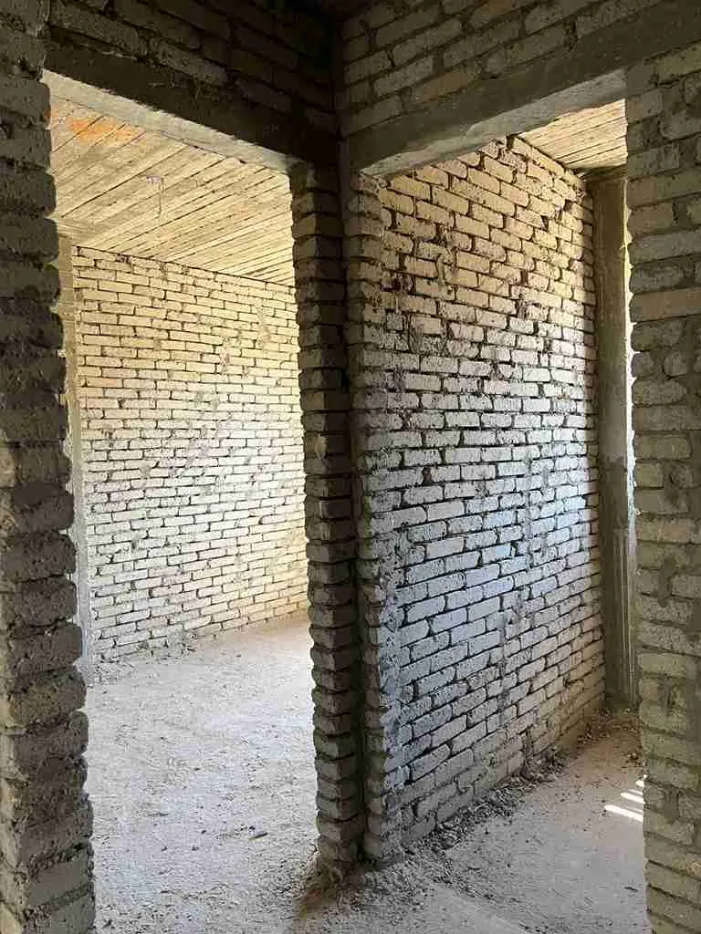 شقة للبيع في سراي في القاهرة الجديدة بمساحة 182 م² تتكون من 3 غرف