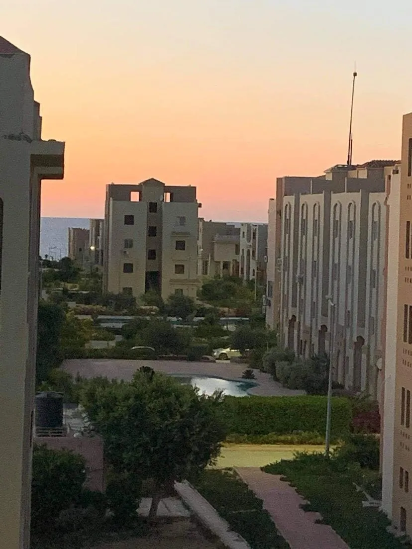  للبيع في اماريتس هايتس في  بمساحة 0 م² تتكون من 0 غرف