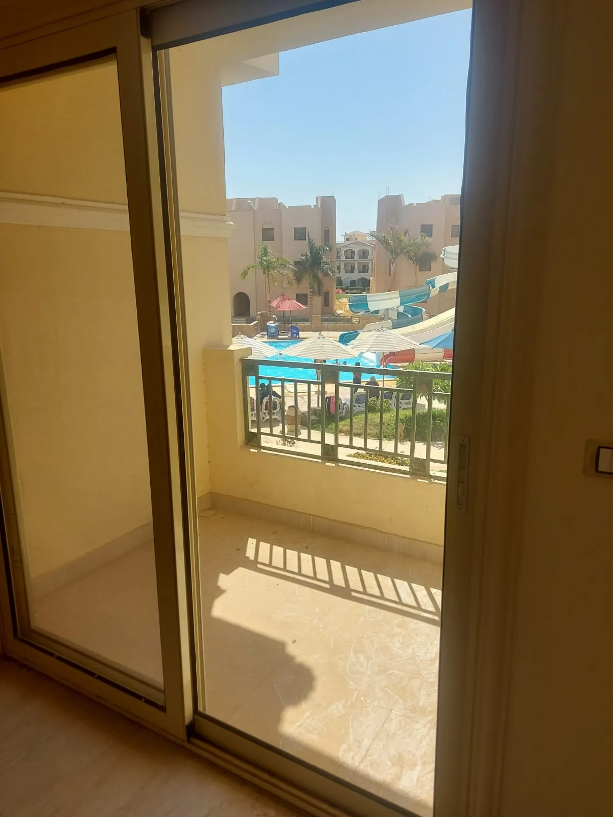  للبيع في لا سيرينا بالم بيتش في  بمساحة 0 م² تتكون من 0 غرف