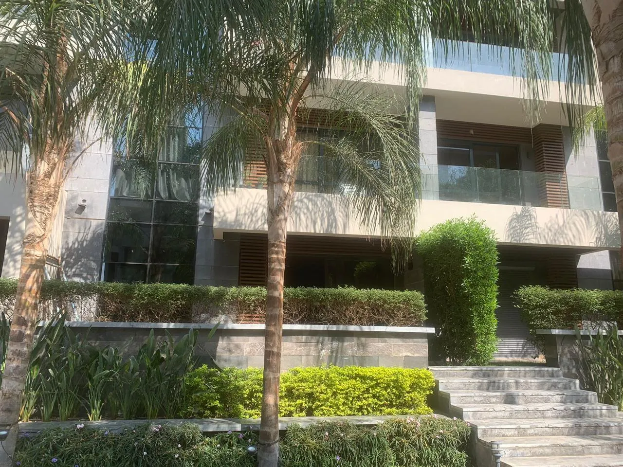 Apartment for sale in El Patio Casa in El Shorouk of 330 m² with 4 bedrooms